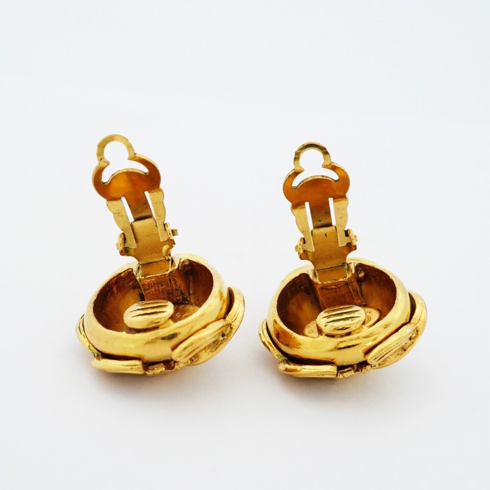 CHANEL Gold Earrings - Picture 6 of 6